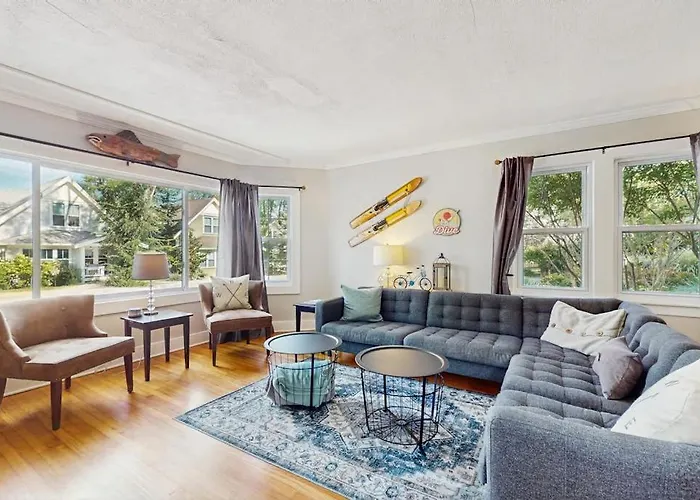 Merchant Street Retreat