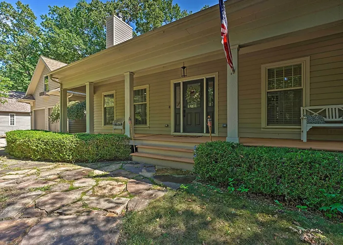 Luxury Family Home W/ Deck, Swim Spa & Grill!